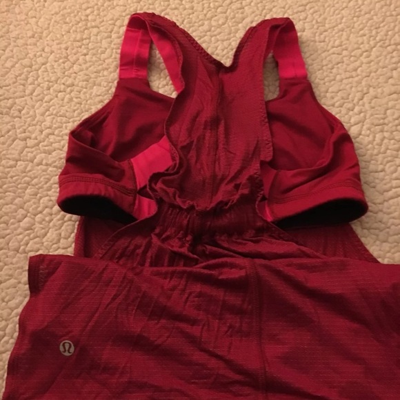 EUC lululemon Workout Stash It Tank - Picture 7 of 8